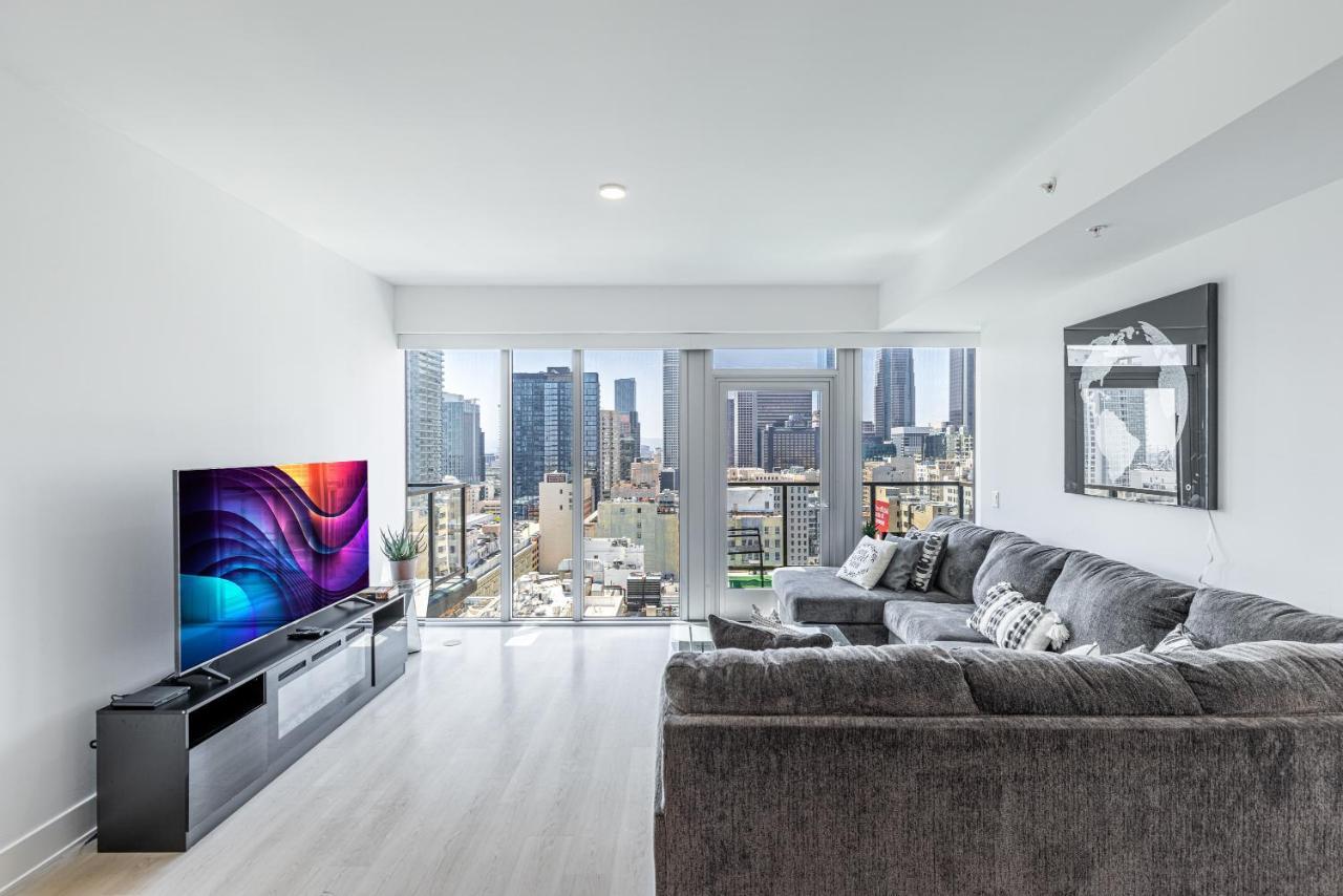 Top Floor 3 Bed 3 Bath Penthouse Living In Luxury ลอสแอนเจลิส ภายนอก รูปภาพ