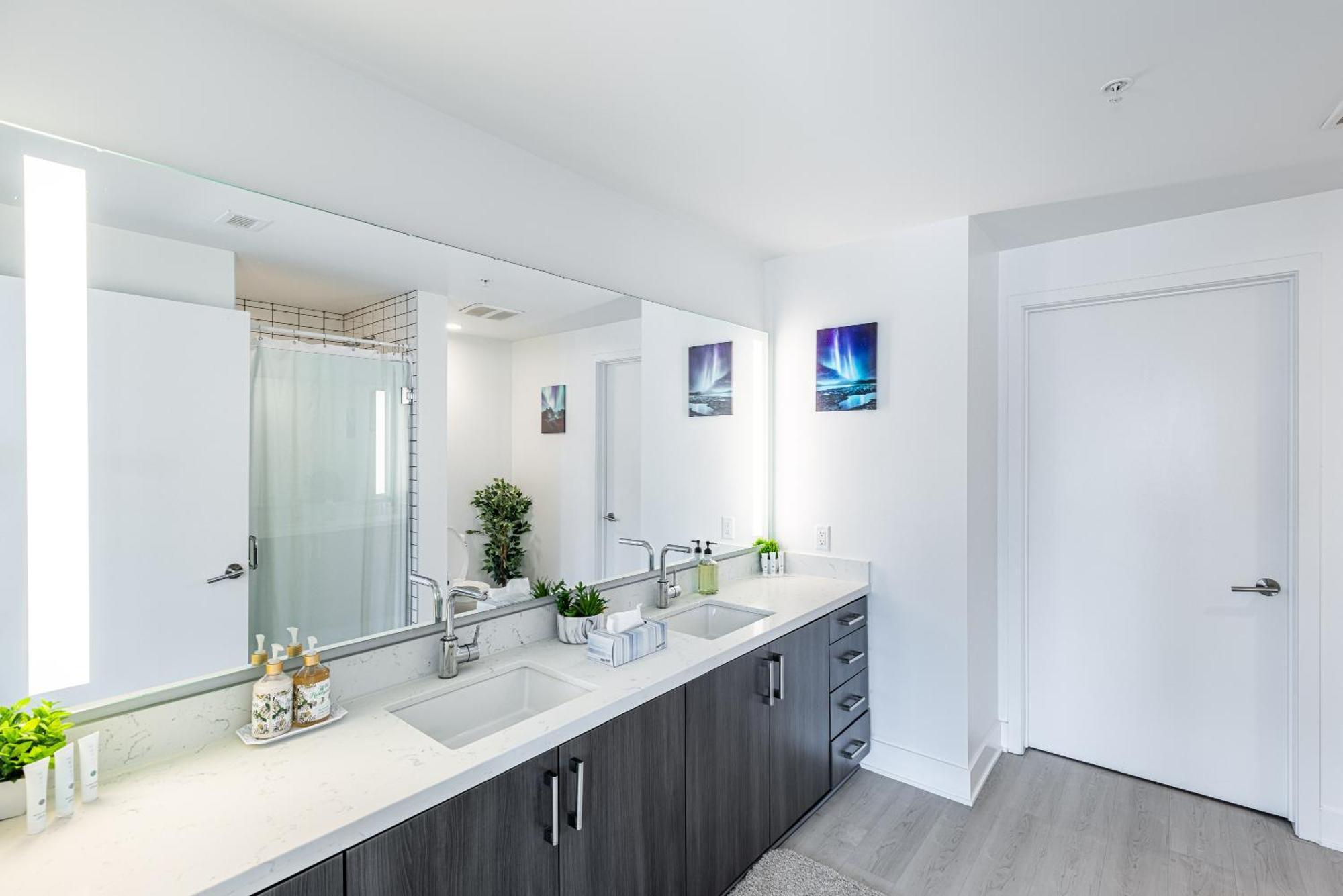 Top Floor 3 Bed 3 Bath Penthouse Living In Luxury ลอสแอนเจลิส ภายนอก รูปภาพ