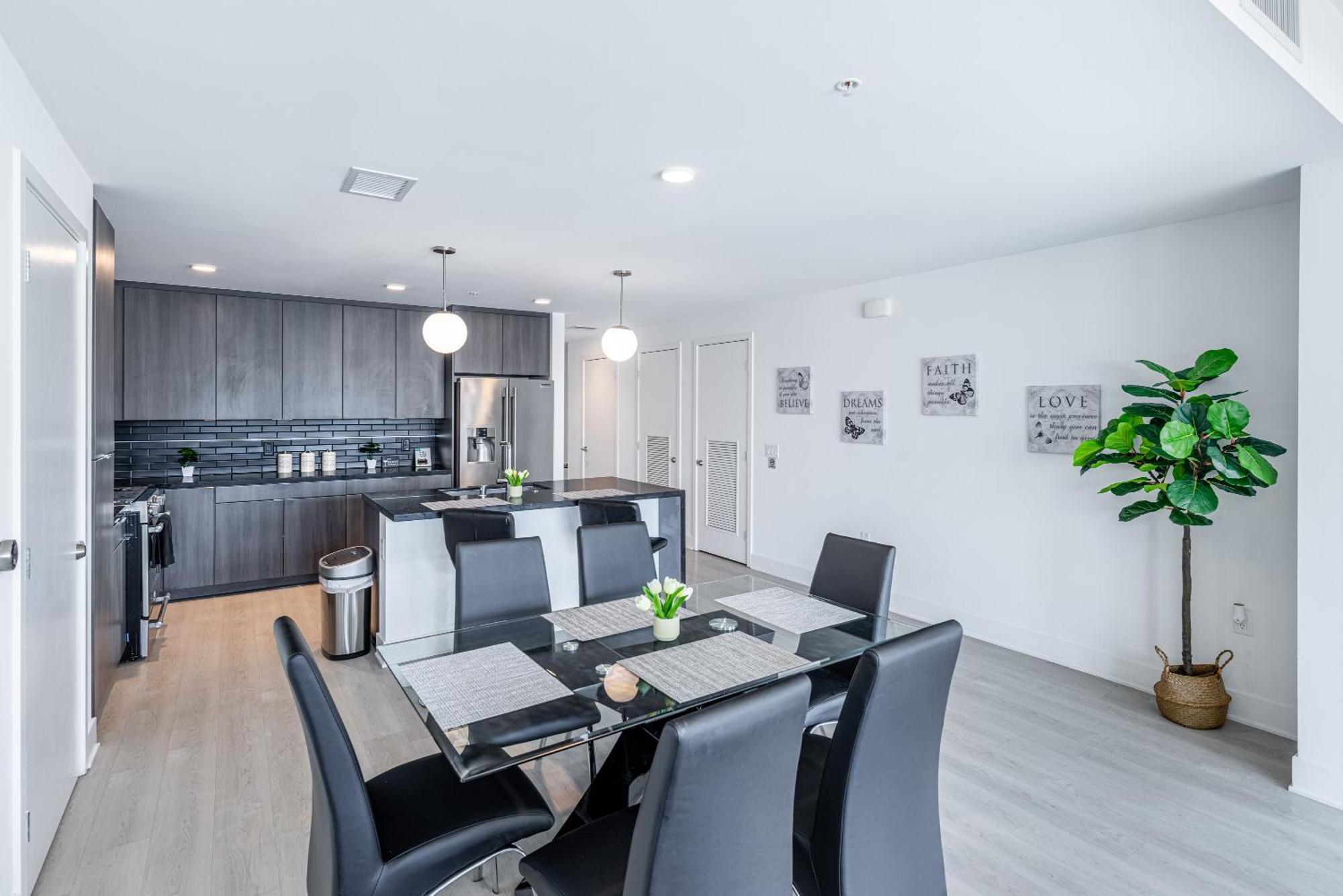Top Floor 3 Bed 3 Bath Penthouse Living In Luxury ลอสแอนเจลิส ภายนอก รูปภาพ